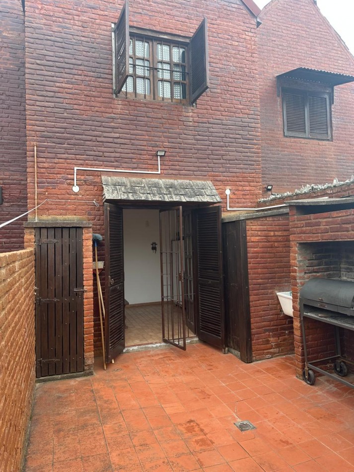  VENTA DUPLEX 3AMBIENTES CON COCHERA A 1 CUADRA DEL MAR!