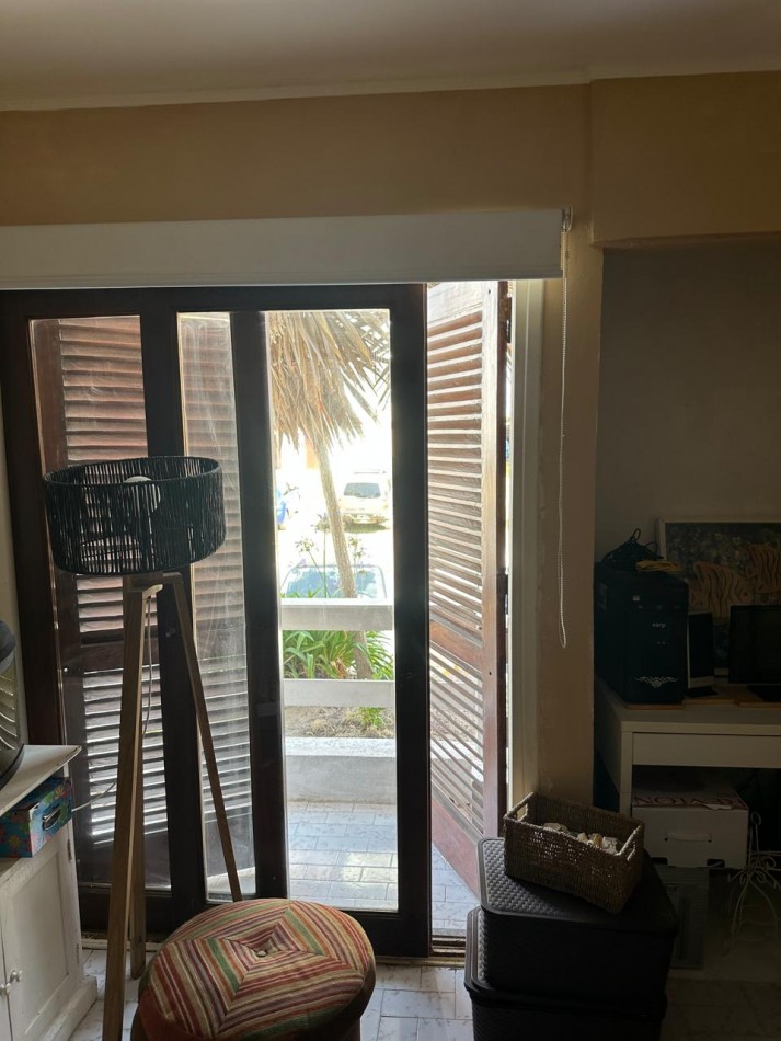 OPORTUNIDAD VENTA  DEPARTAMENTO 3 AMB CON COCHERA A 100 MTS DEL MAR!!