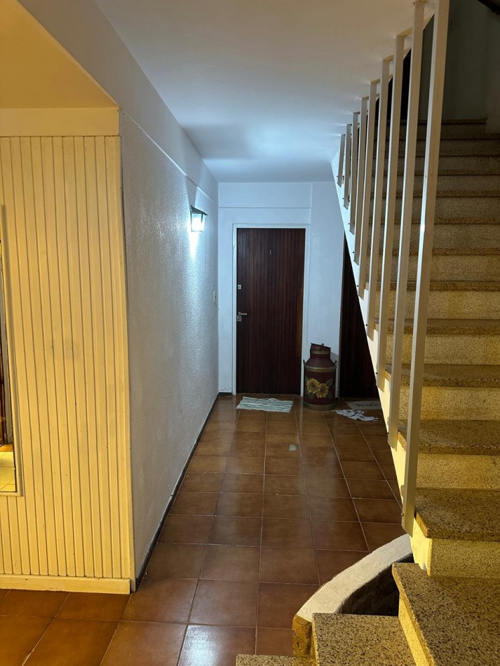 OPORTUNIDAD VENTA  DEPARTAMENTO 3 AMB CON COCHERA A 100 MTS DEL MAR!!