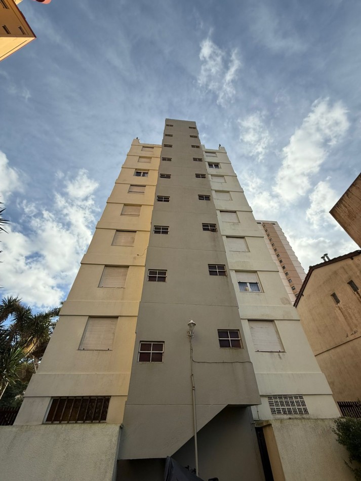 MONOAMBIENTE EN VENTA ZONA CENTRO