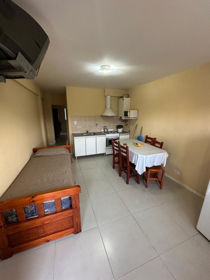 DEPARTAMENTO 2 AMBIENTES CON GAS NATURAL