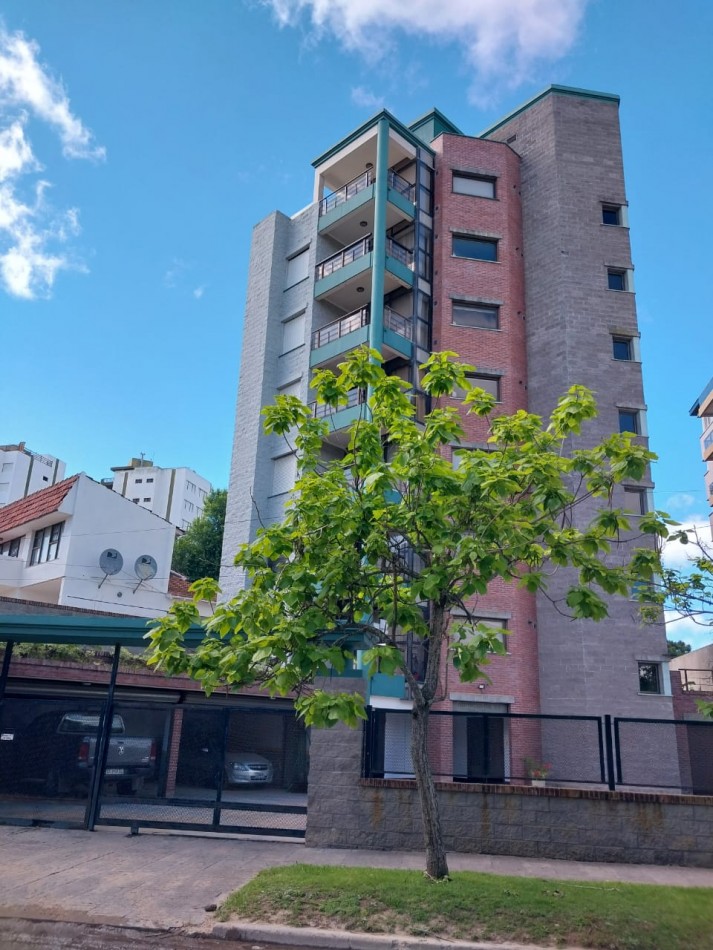 DEPARTAMENTO 2AMBIENTES CON COCHERA EN VILLA GESELL 