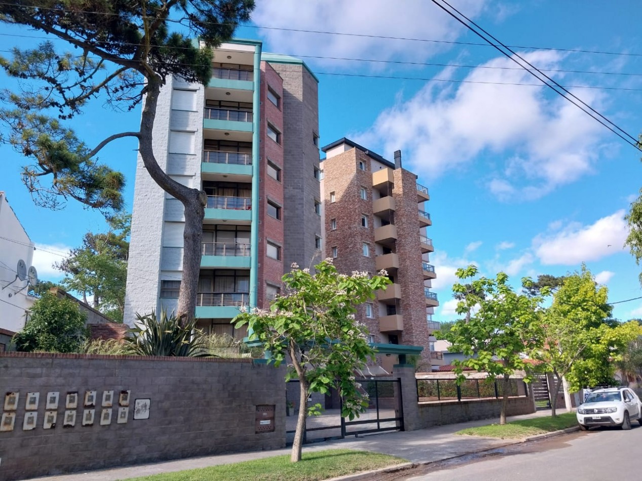 DEPARTAMENTO 2AMBIENTES CON COCHERA EN VILLA GESELL 