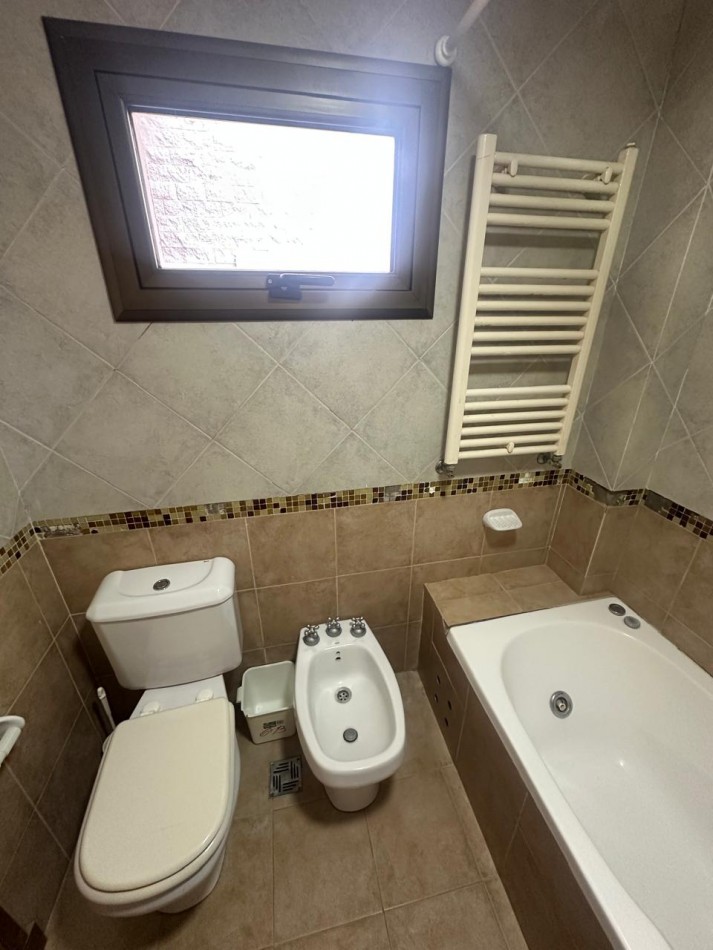DEPARTAMENTO 2AMBIENTES CON COCHERA EN VILLA GESELL 