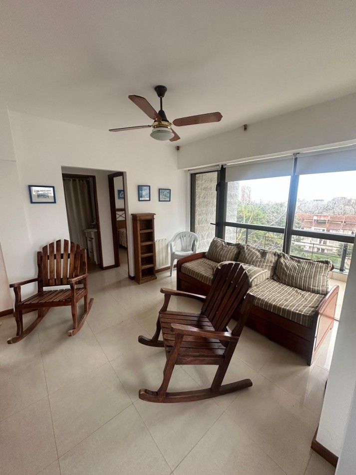 DEPARTAMENTO 2AMBIENTES CON COCHERA EN VILLA GESELL 