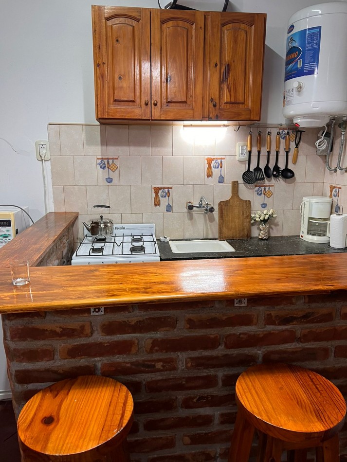 DEPARTAMENTO 1 y 1/2 AMBIENTES ZONA CENTRO