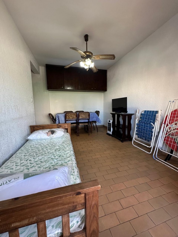 DEPARTAMENTO 2 AMBIENTES ZONA CENTRO CON COCHERA FIJA