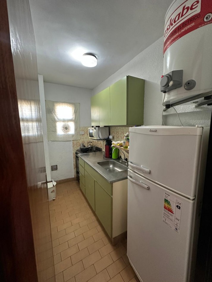 DEPARTAMENTO 2 AMBIENTES ZONA CENTRO CON COCHERA FIJA