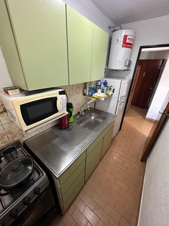 DEPARTAMENTO 2 AMBIENTES ZONA CENTRO CON COCHERA FIJA
