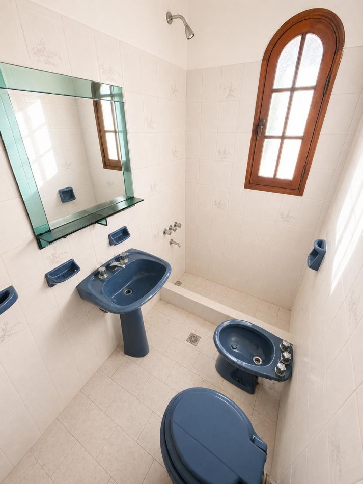 VENTA DE LOCAL COMERCIAL CON VIVIENDA ZONA CENTRO