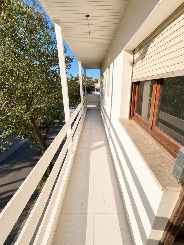 VENTA DE LOCAL COMERCIAL CON VIVIENDA ZONA CENTRO