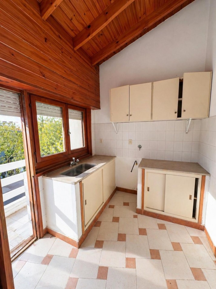 VENTA DE LOCAL COMERCIAL CON VIVIENDA ZONA CENTRO