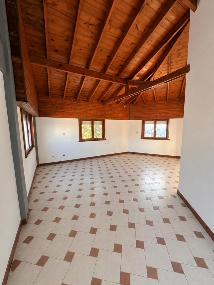 VENTA DE LOCAL COMERCIAL CON VIVIENDA ZONA CENTRO