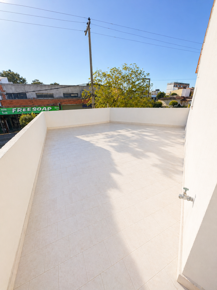 VENTA DE LOCAL COMERCIAL CON VIVIENDA ZONA CENTRO