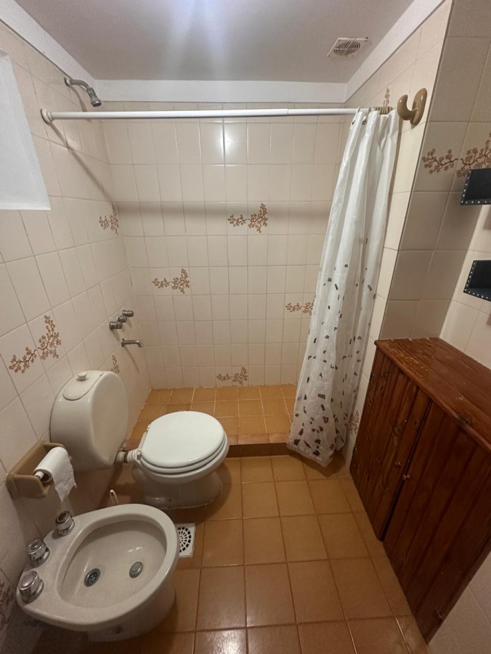 CASA 4 AMBIENTES CON GAS NATURAL ZONA NORTE 