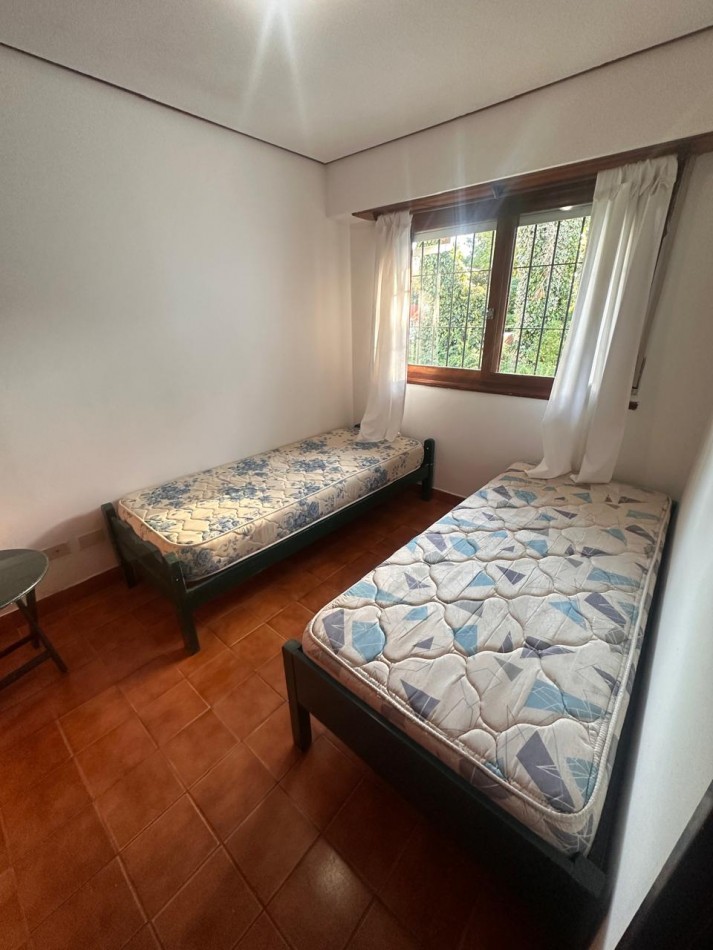 CASA 4 AMBIENTES CON GAS NATURAL ZONA NORTE 