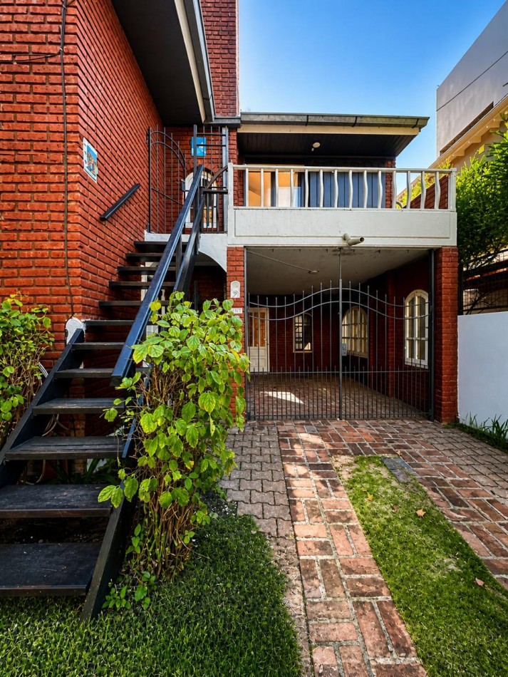 CASA 4 AMBIENTES CON GAS NATURAL ZONA NORTE 