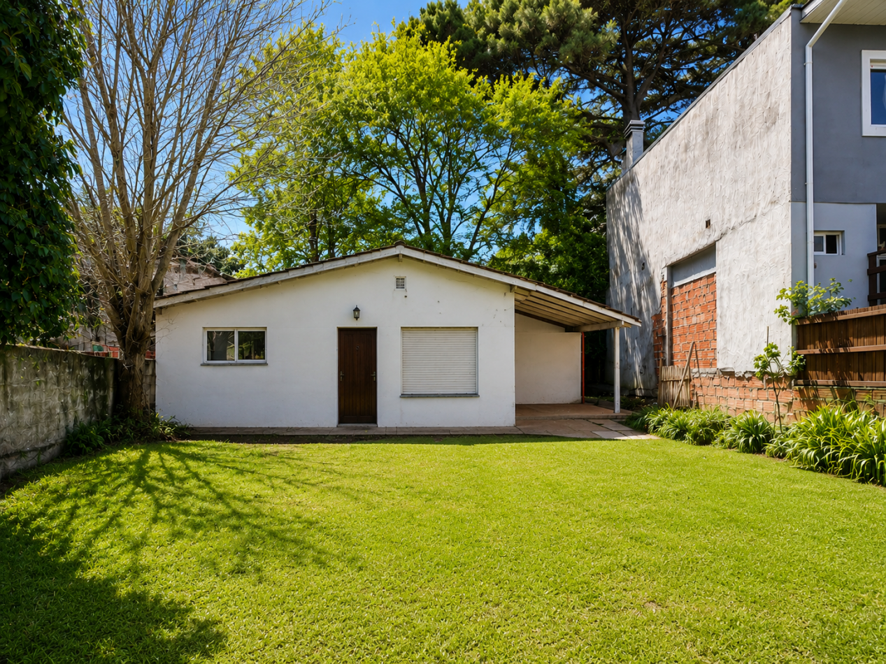 VENTA OPORTUNIDAD CASA CON TERRENO Y GAS NATURAL IDEAL DESARROLLOS