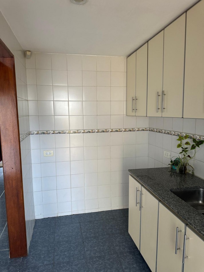  VENTA DUPLEX 3AMBIENTES CON COCHERA Y GAS NATURAL