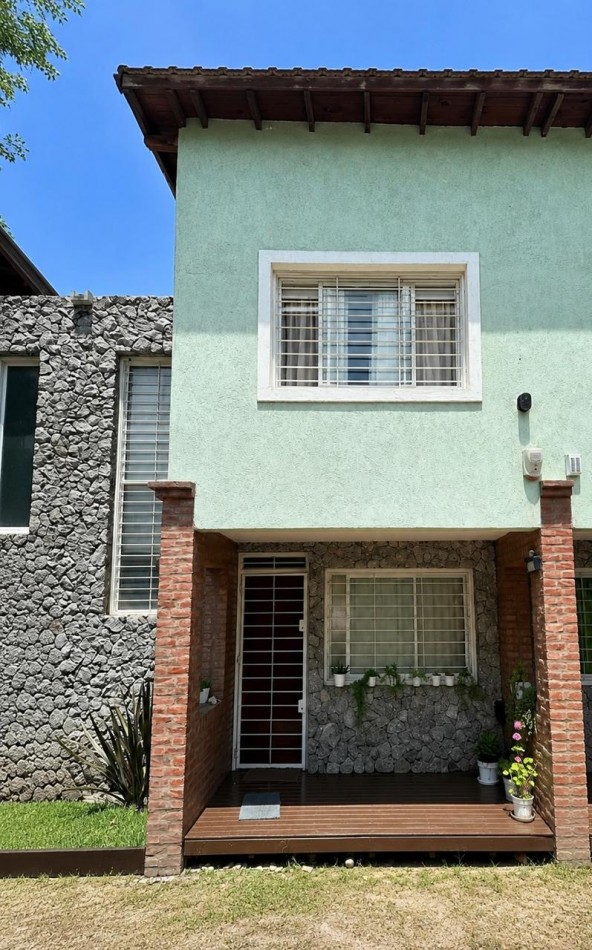  VENTA DUPLEX 3AMBIENTES CON COCHERA Y GAS NATURAL