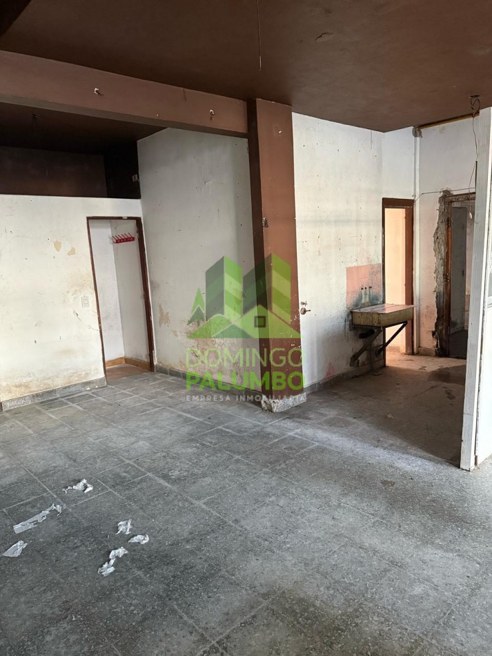 VENTA LOCAL COMERCIAL EN SANTA TERESITA SOBRE AV4