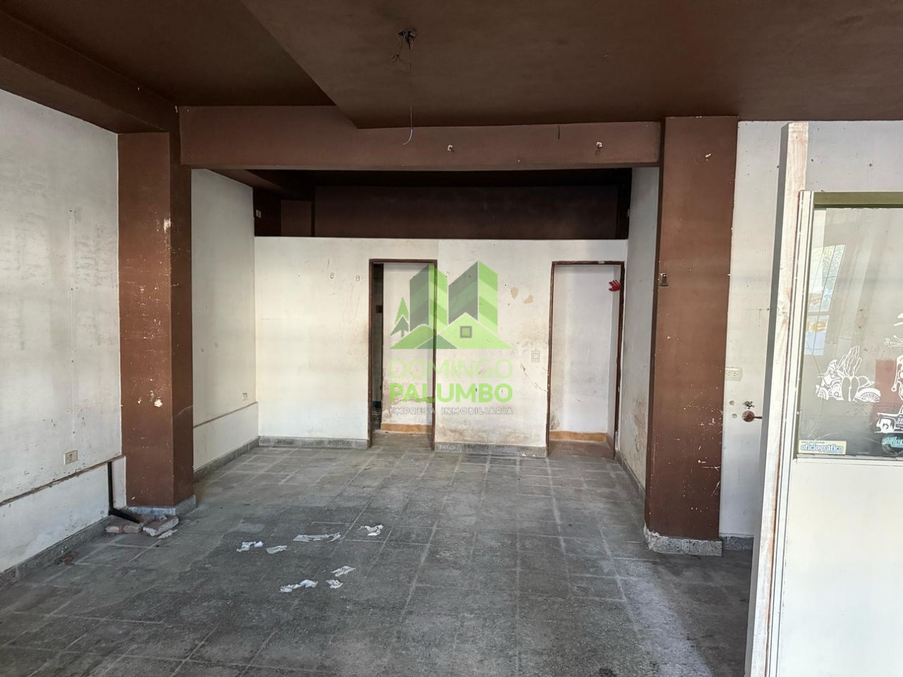 VENTA LOCAL COMERCIAL EN SANTA TERESITA SOBRE AV4