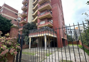 DEPARTAMENTO EN VENTA 2 AMBIENTES CON COCHERA 