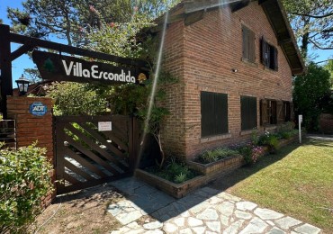 DUPLEX 3 AMBIENTES EN CENTRO DE VILLA GESELL PATIO , PARRILLA Y PILETA