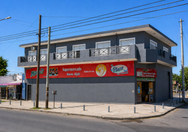 VENTA LOCAL COMERCIAL CON 6 DPTOS 3 AMBIENTES . SOBRE AVENIDA 